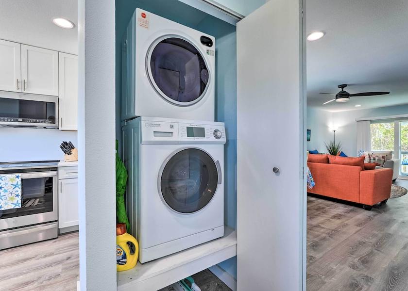 Florida Holmes Beach Interior Entrance