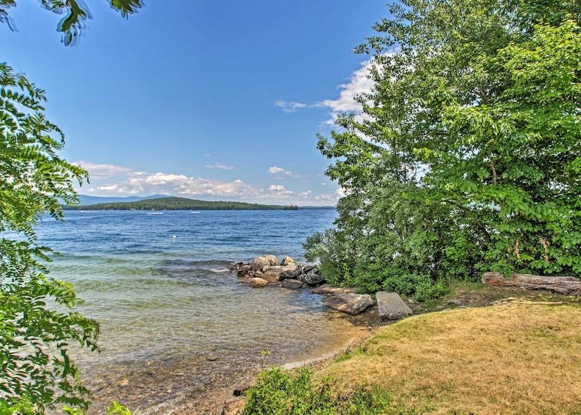 New Hampshire Laconia Interior Entrance