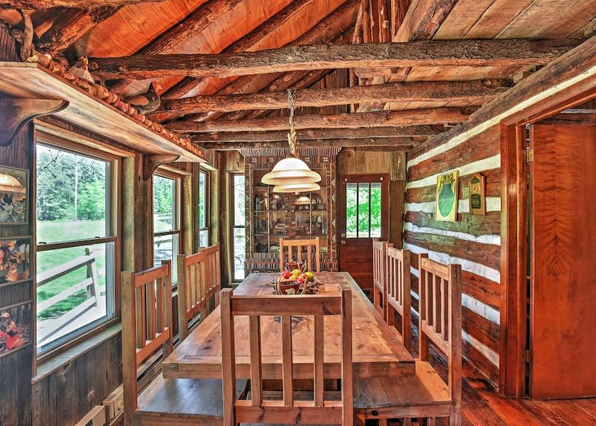 North Carolina Advance Interior Entrance