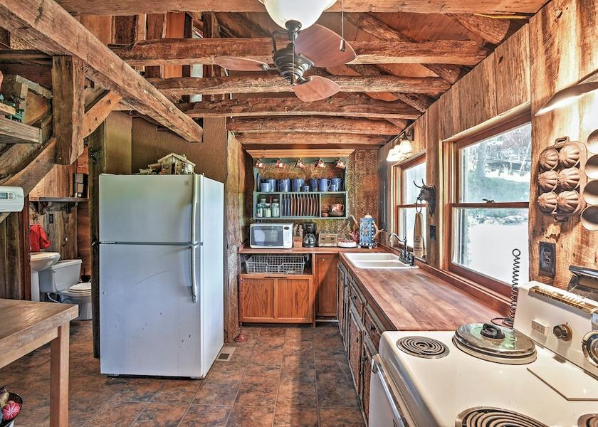 North Carolina Advance Interior Entrance