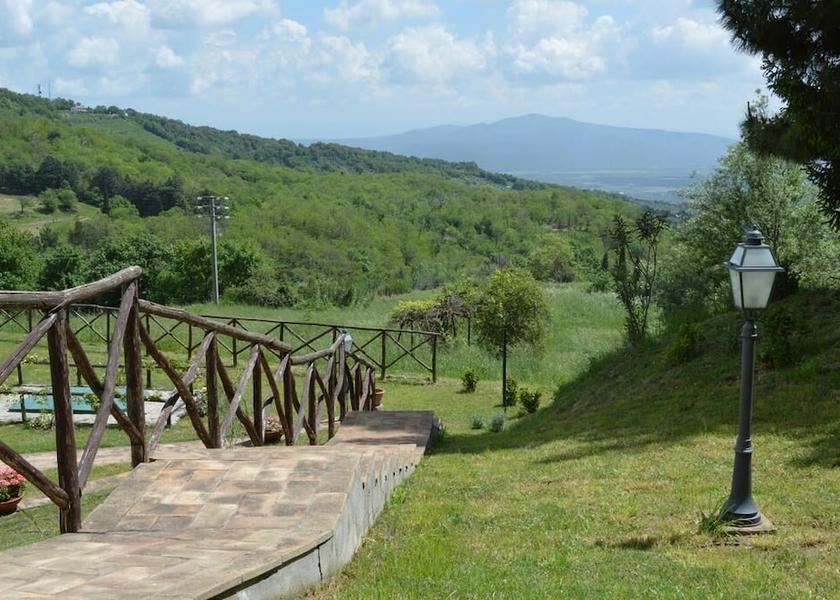 Tuscany Roccastrada Exterior Detail