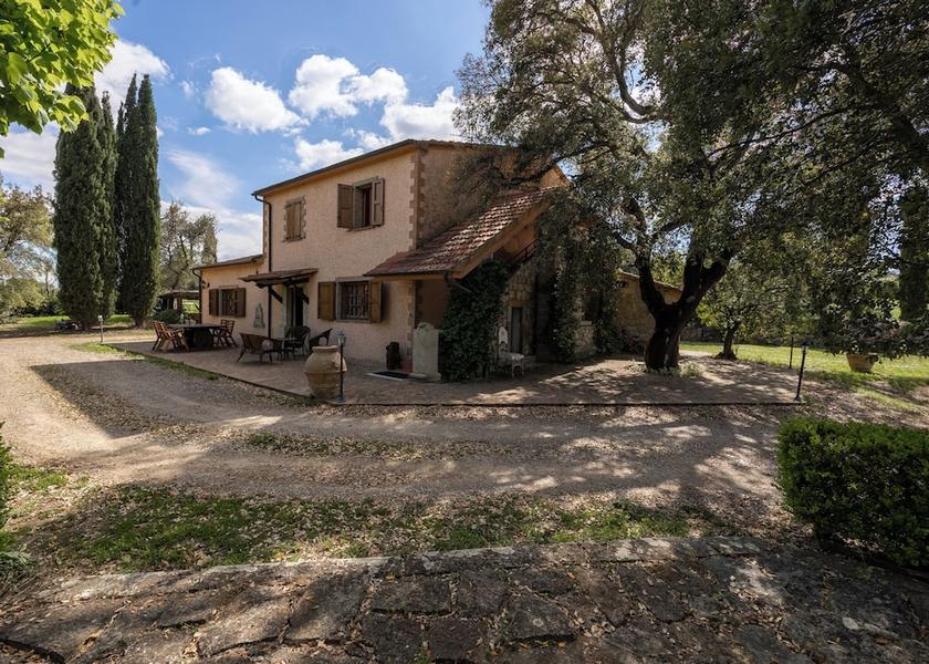 Tuscany Roccastrada Exterior Detail