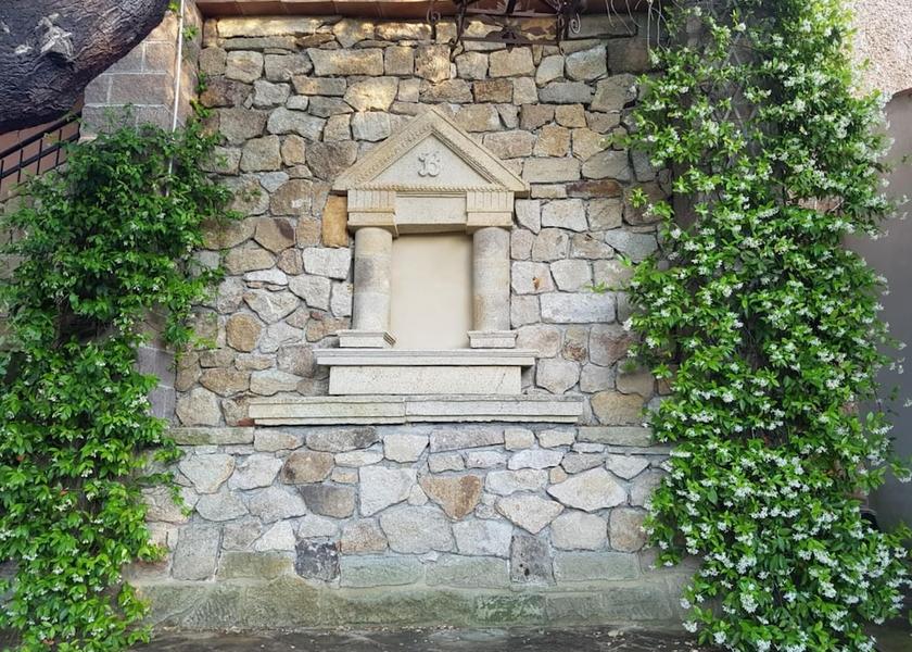 Tuscany Roccastrada Exterior Detail