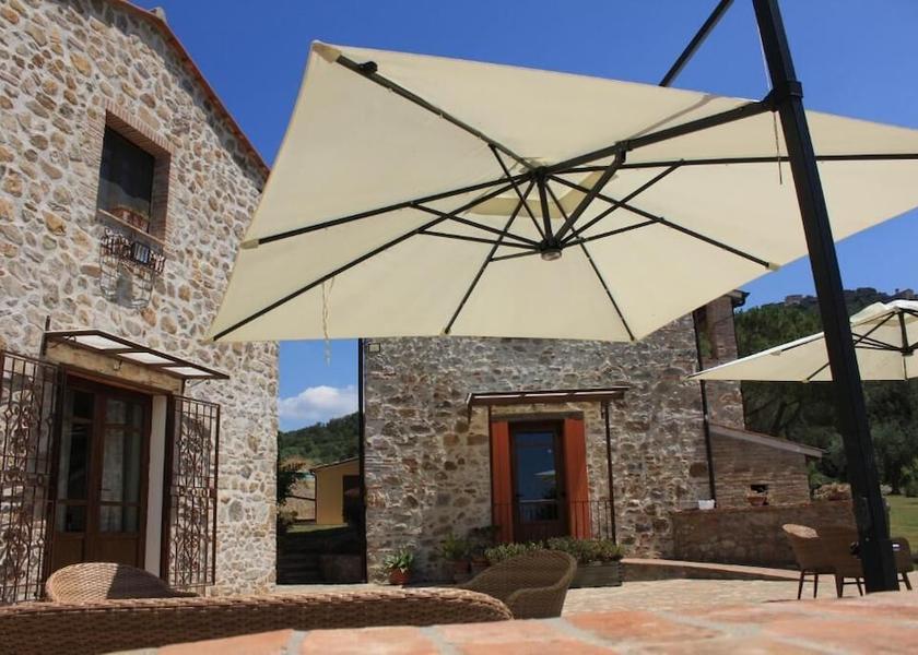 Tuscany Roccastrada Exterior Detail