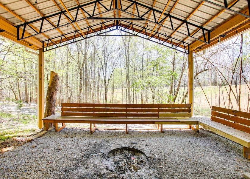 Kentucky Burkesville Interior Entrance