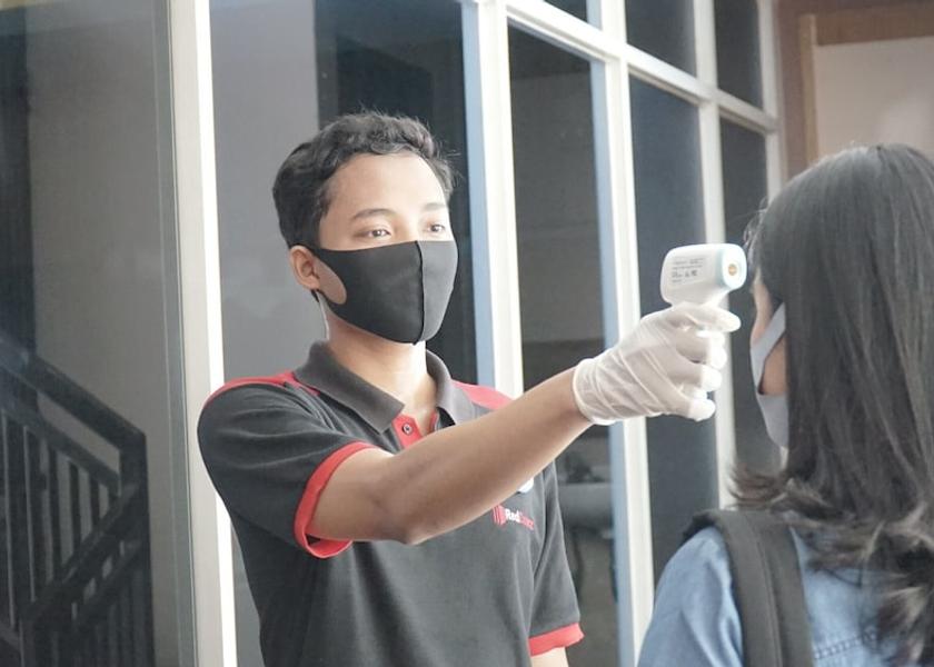  Sewon Interior Entrance