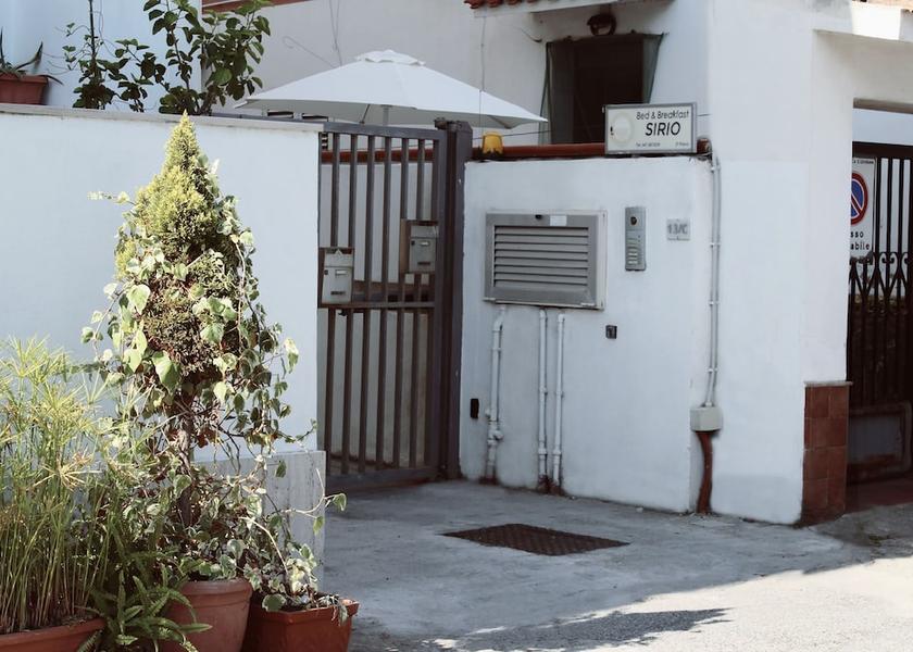 Calabria Villa San Giovanni Entrance