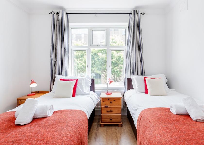 England Romford Room