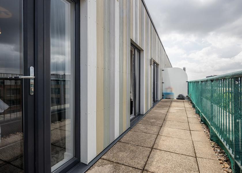 England Romford Exterior Detail