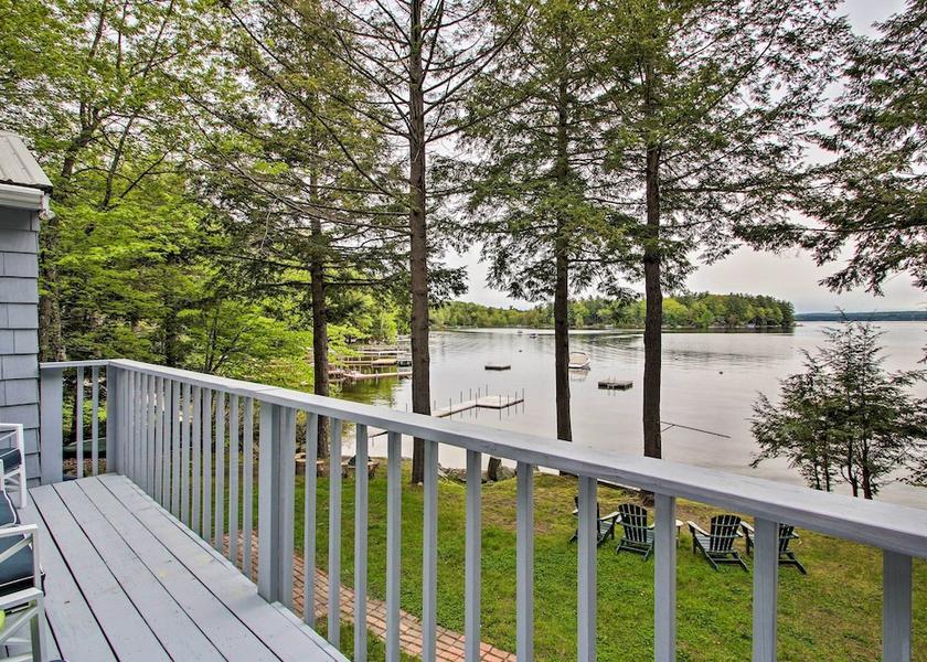 Illinois Raymond Interior Entrance