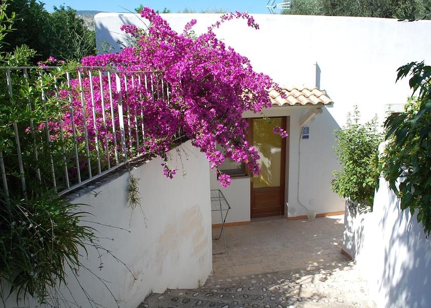 Puglia Mattinata Exterior Detail