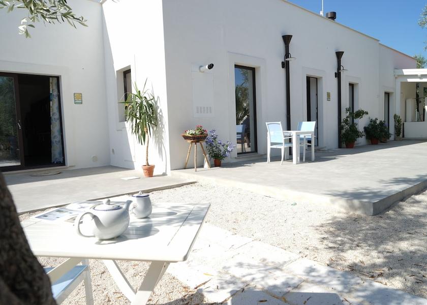 Puglia Mattinata Exterior Detail