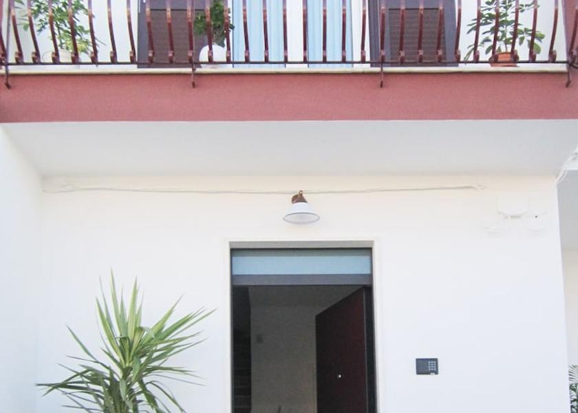 Puglia Capurso Interior Entrance