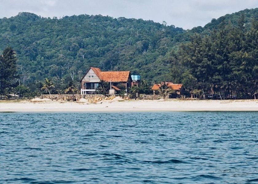 Kemaman Kijal Exterior Detail