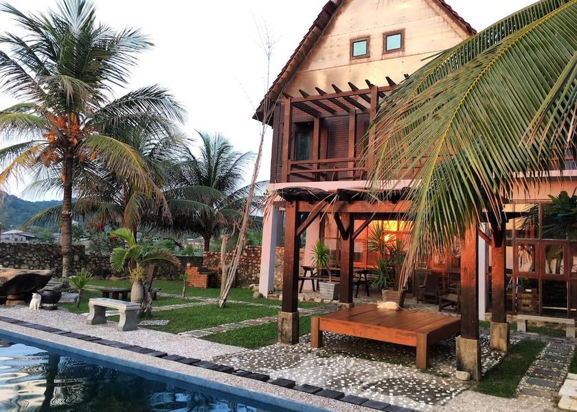 Kemaman Kijal Exterior Detail