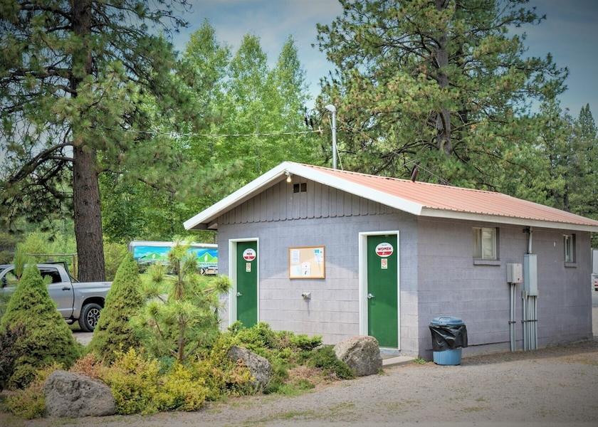 Oregon Chiloquin Bathroom
