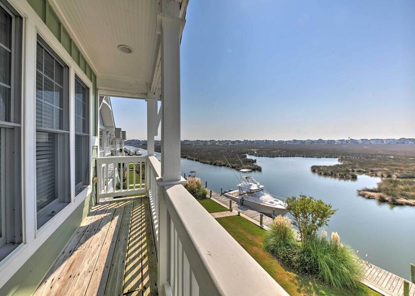 North Carolina Manteo Interior Entrance