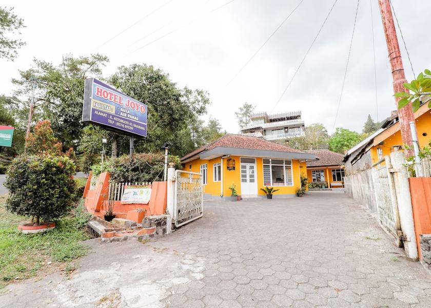  Pakem Exterior Detail