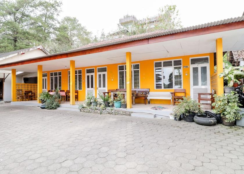  Pakem Exterior Detail