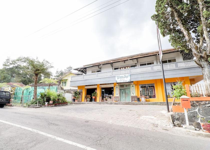  Pakem Exterior Detail