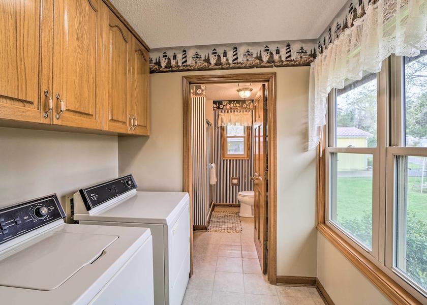 Oklahoma Grove Interior Entrance