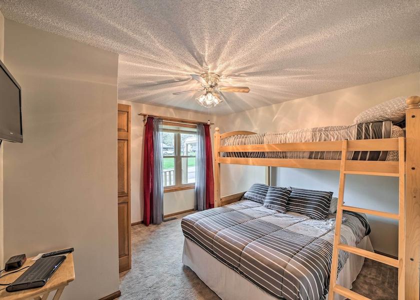 Oklahoma Grove Interior Entrance