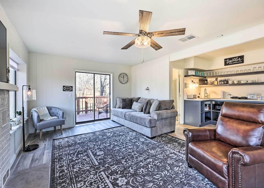 Oklahoma Grove Interior Entrance