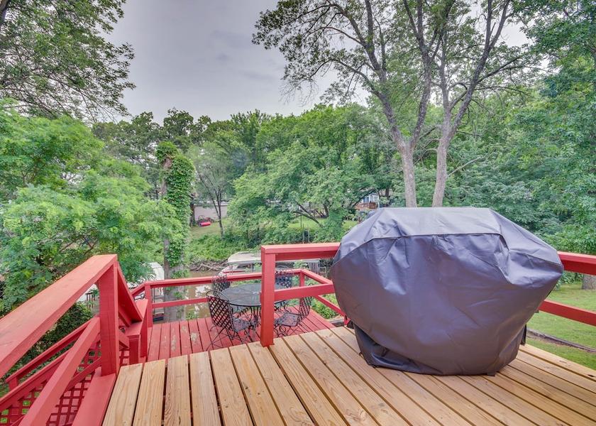 Oklahoma Grove Interior Entrance