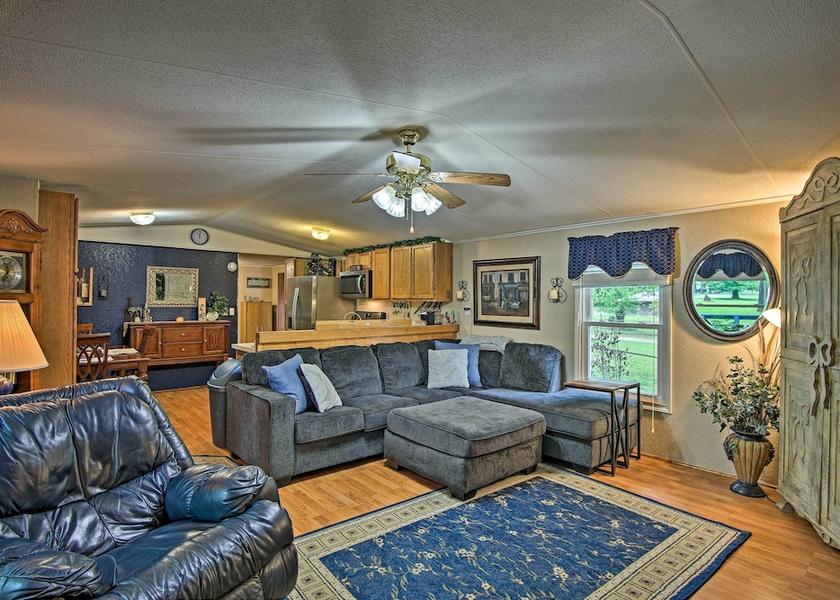 Oklahoma Grove Interior Entrance