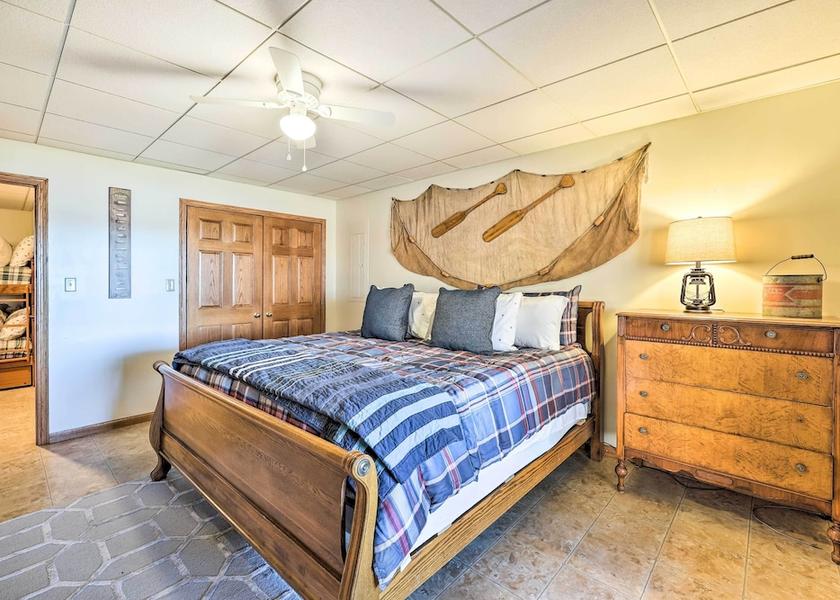 Oklahoma Grove Interior Entrance