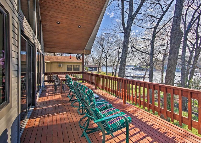 Oklahoma Grove Interior Entrance