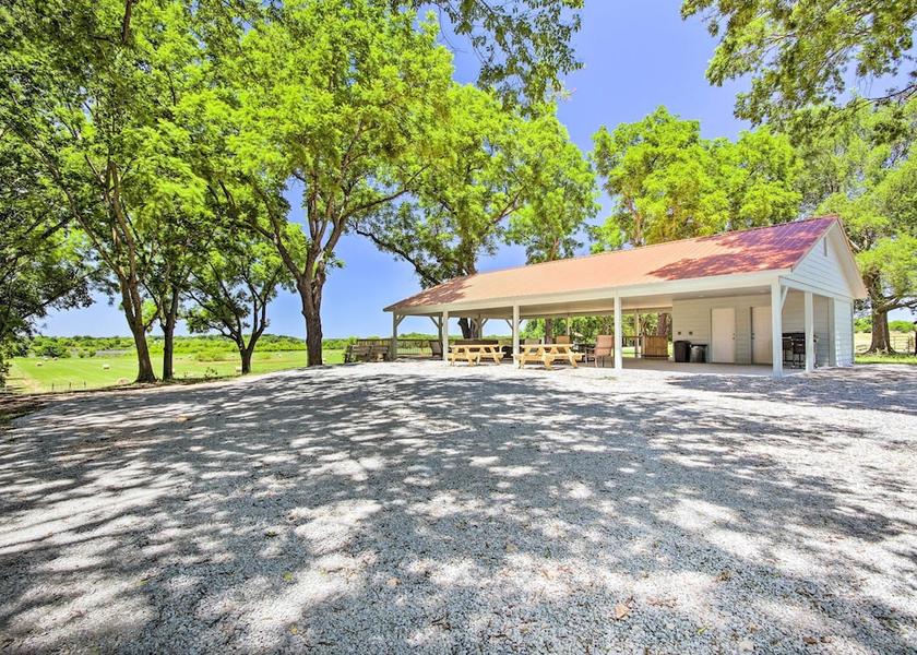 Oklahoma Grove Interior Entrance