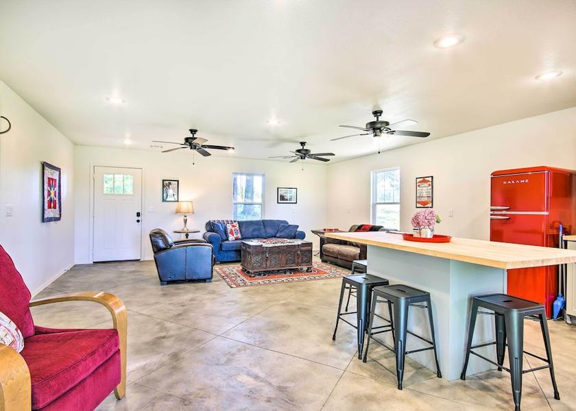 Oklahoma Grove Interior Entrance