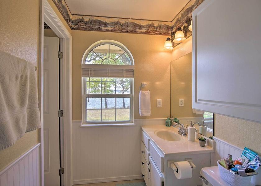 Oklahoma Grove Interior Entrance