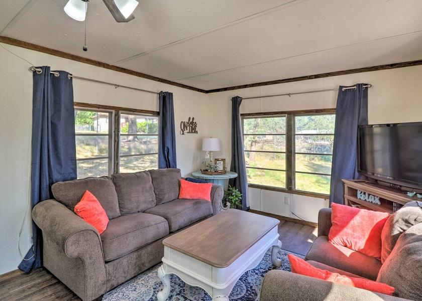 Arizona Lakeside Interior Entrance