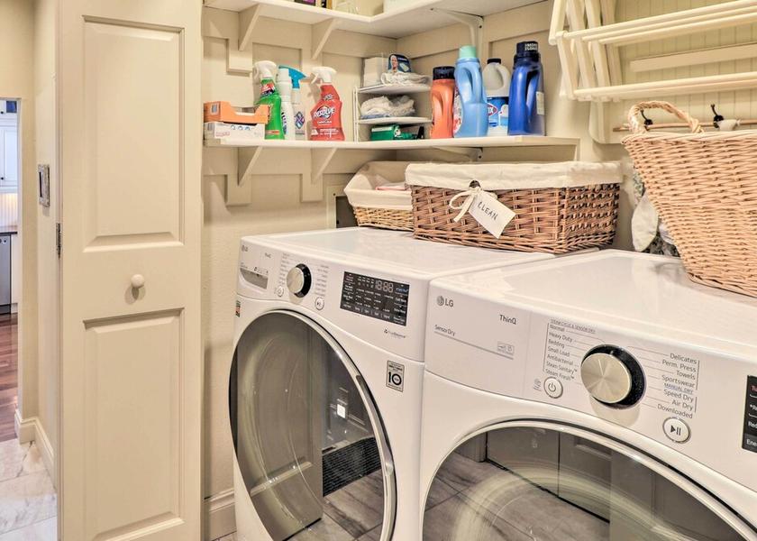 Arizona Lakeside Interior Entrance