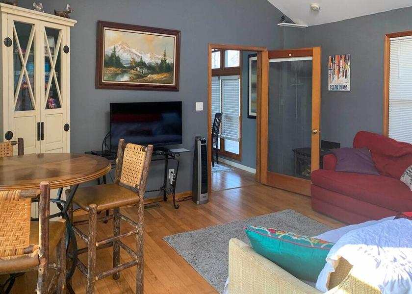 Arizona Lakeside Interior Entrance