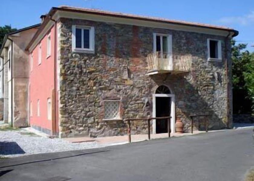 Liguria Sarzana Exterior Detail