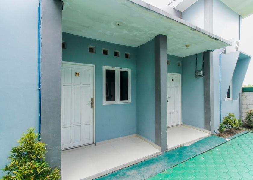  Palangkaraya Exterior Detail