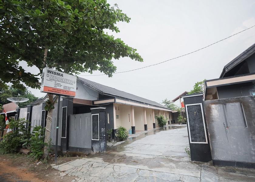  Palangkaraya Facade