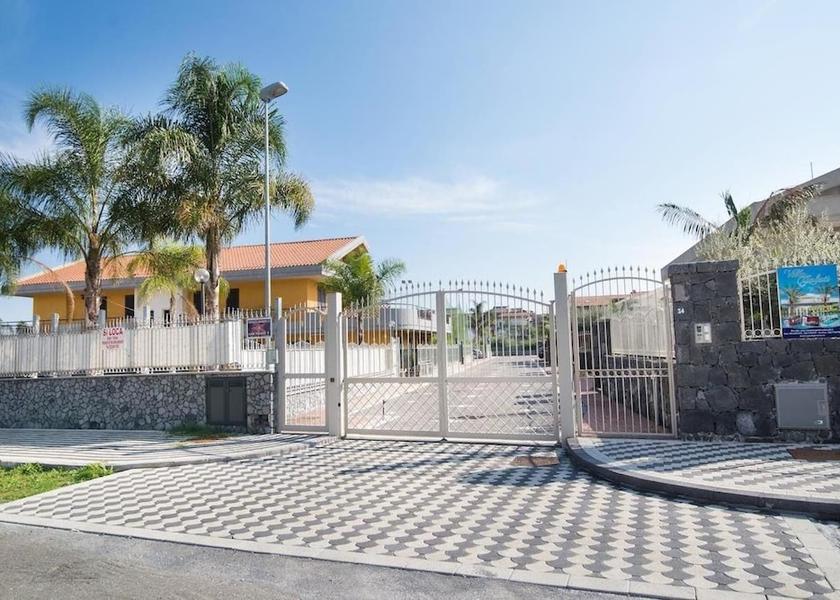 Sicily Mascali Entrance