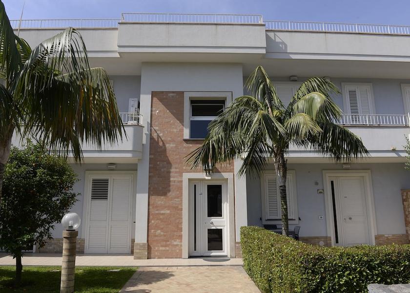 Sicily Mascali Facade