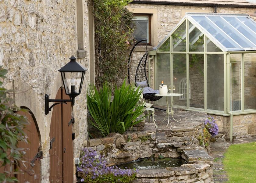 England Bakewell Garden