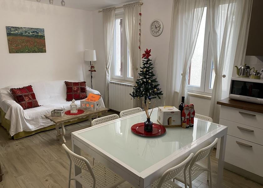 Tuscany Camaiore Dining Area