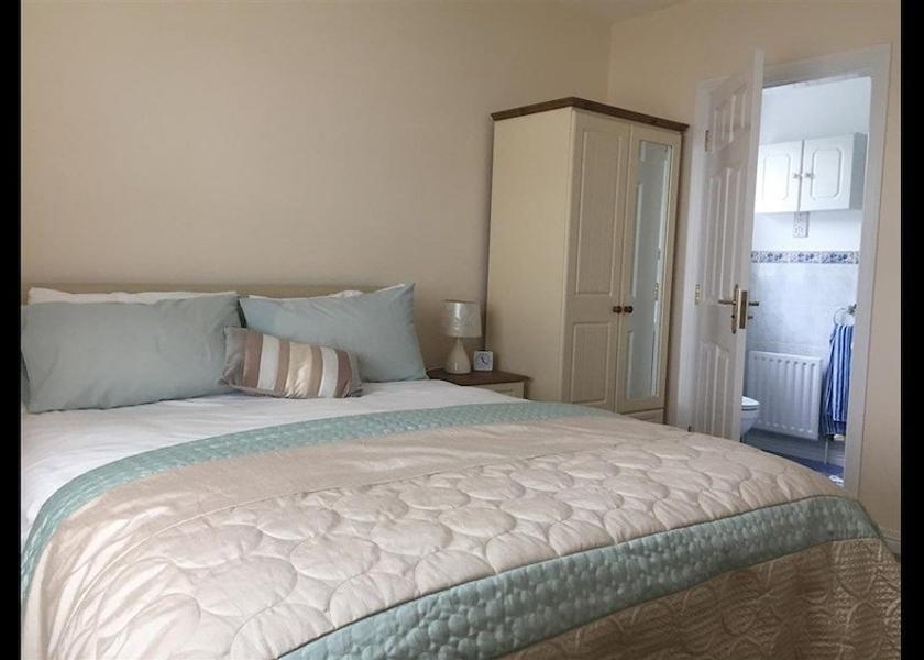 Northern Ireland Coleraine Room