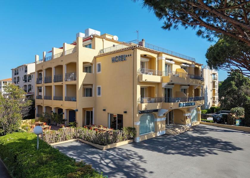 Provence-Alpes-Côte d'Azur Sainte-Maxime Front of property