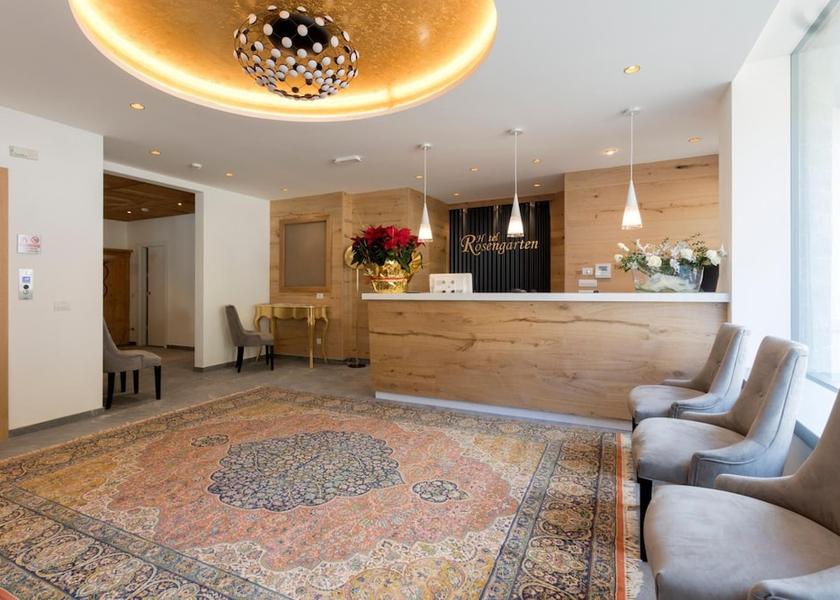 Trentino-Alto Adige Pinzolo Lobby