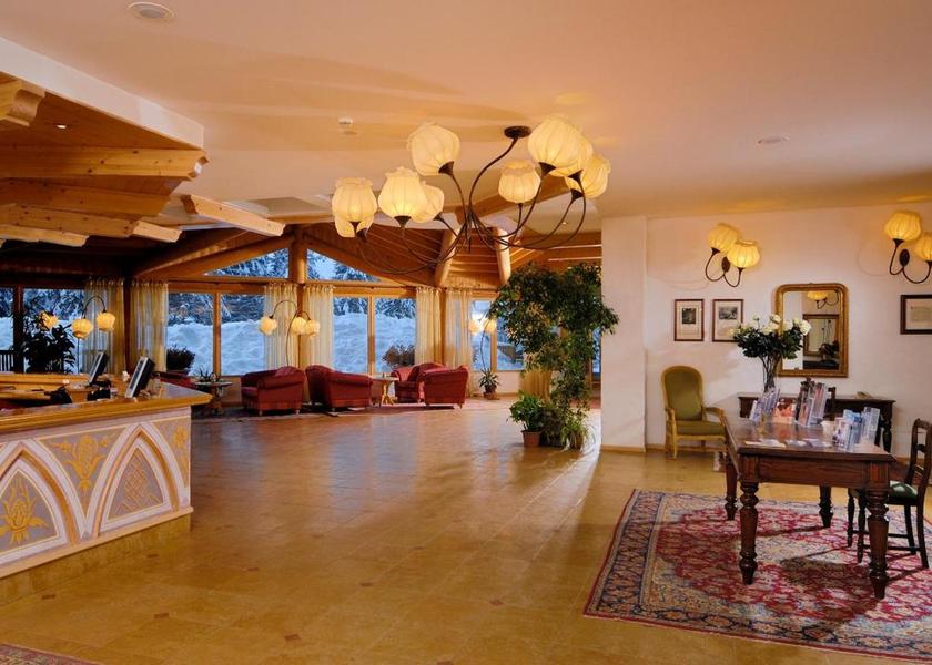 Trentino-Alto Adige Pinzolo lobby