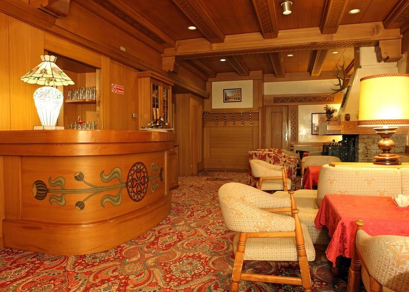 Trentino-Alto Adige Pinzolo Lobby