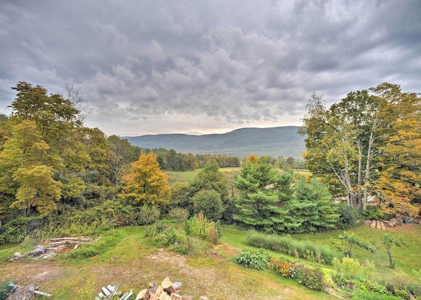Vermont Manchester Center Interior Entrance